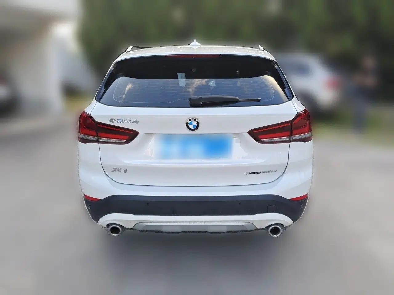 BMW X1 2021 xDrive25Li Luxury Model — миниатюра 5