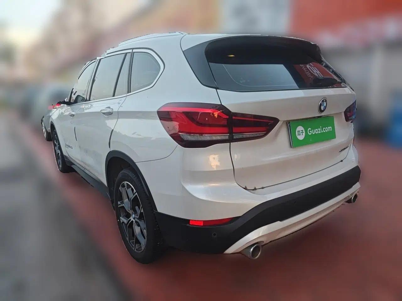 BMW X1 2020 sDrive25Li Leading Model — миниатюра 4