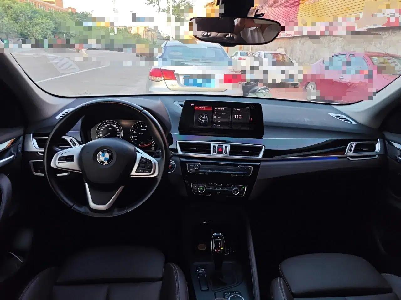 BMW X1 2020 sDrive25Li Leading Model — миниатюра 9