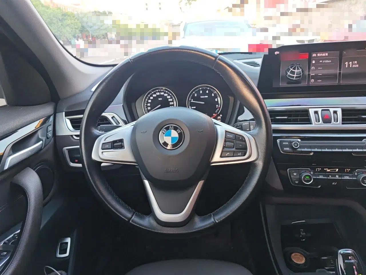 BMW X1 2020 sDrive25Li Leading Model — миниатюра 10