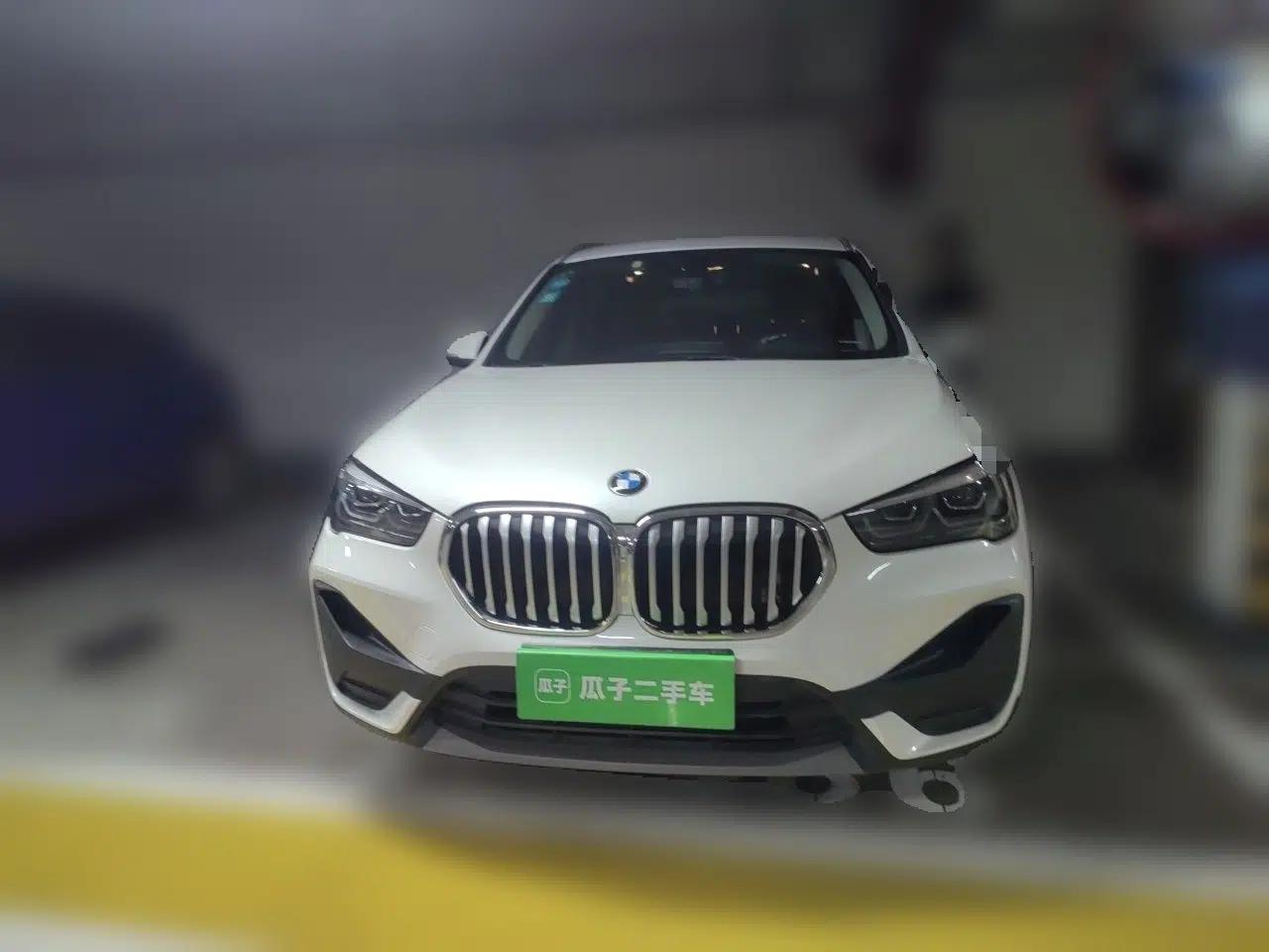 BMW X1 2020 sDrive25Li Leading Model — миниатюра 2