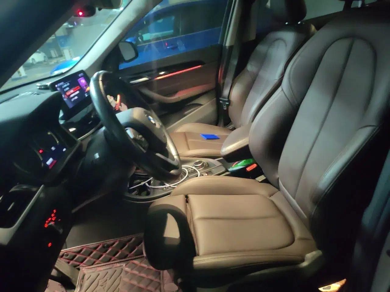 BMW X1 2020 sDrive25Li Leading Model — миниатюра 15