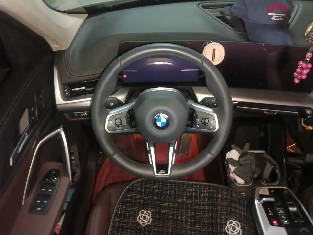 BMW X1 2023 sDrive25Li M Sport Package — миниатюра 10