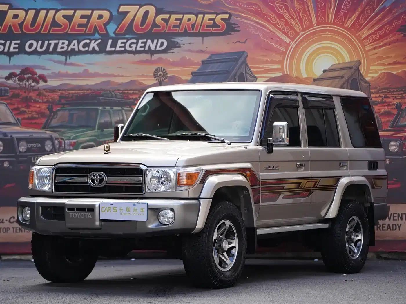 Land Cruiser (Imported) LC76 2016 Model 4.0L Middle East Version — миниатюра 1
