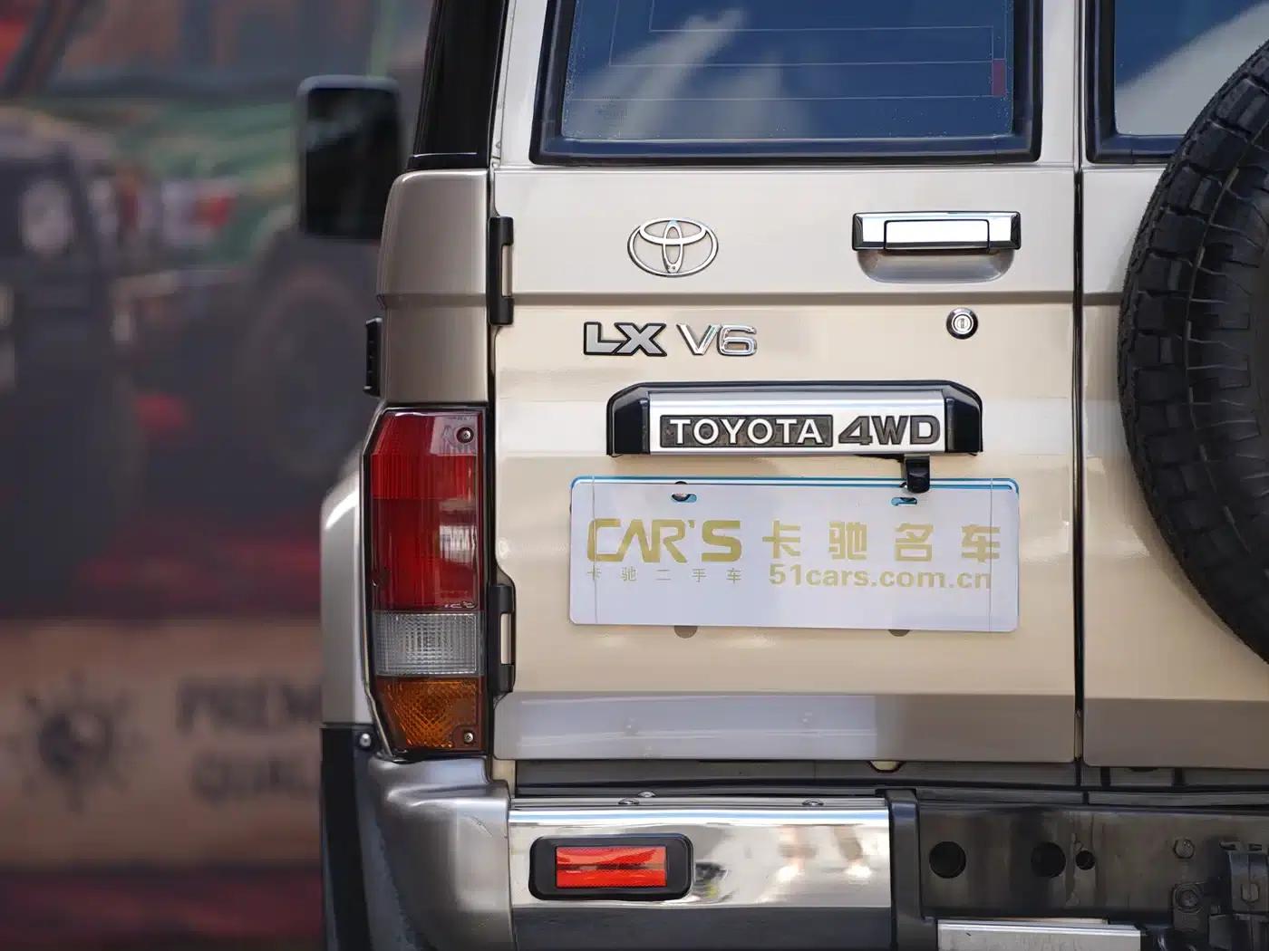 Land Cruiser (Imported) LC76 2016 Model 4.0L Middle East Version — миниатюра 9