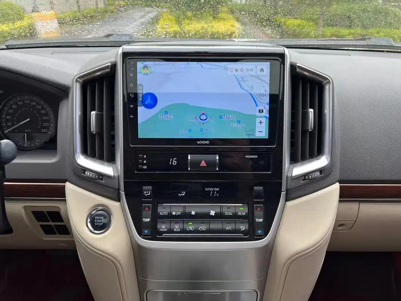 2018 Land Cruiser (Imported) 4.6L Middle East Edition — миниатюра 12