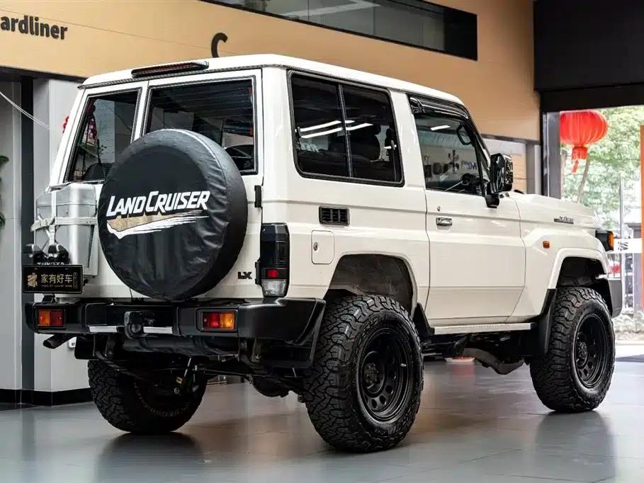 Land Cruiser (Imported) LC71 2024 Model 2.8T Diesel — миниатюра 4