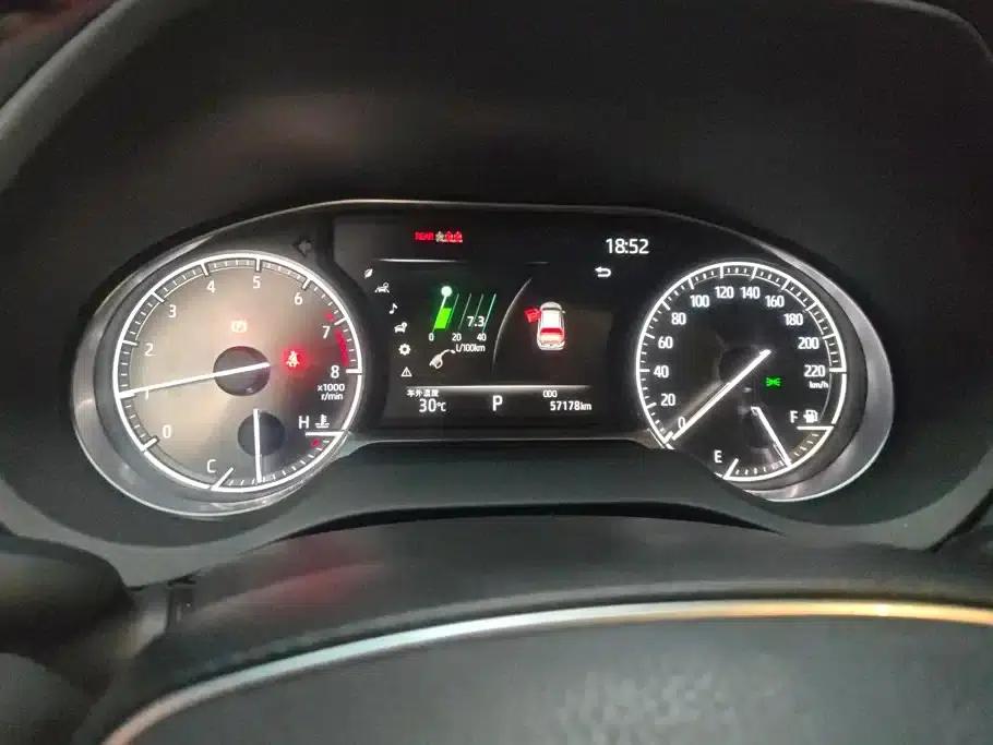 HARRIER 2022 2.0L CVT 2WD Premium Edition — миниатюра 14
