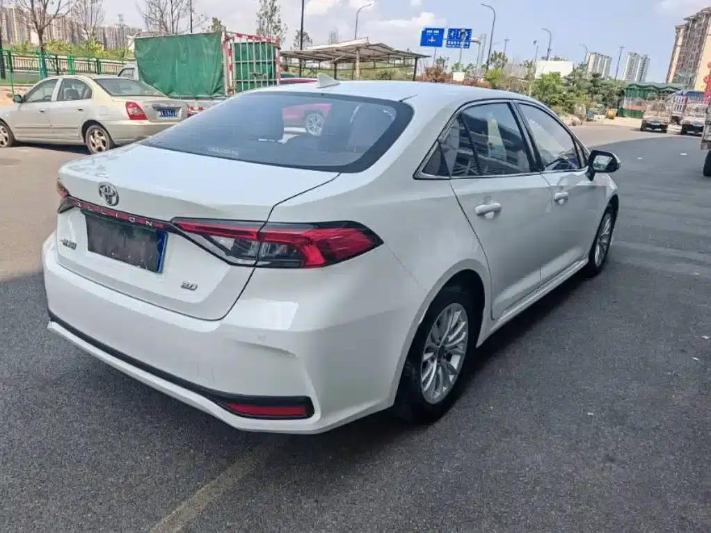 2023 Avalon 2.0L Elite Edition — миниатюра 4