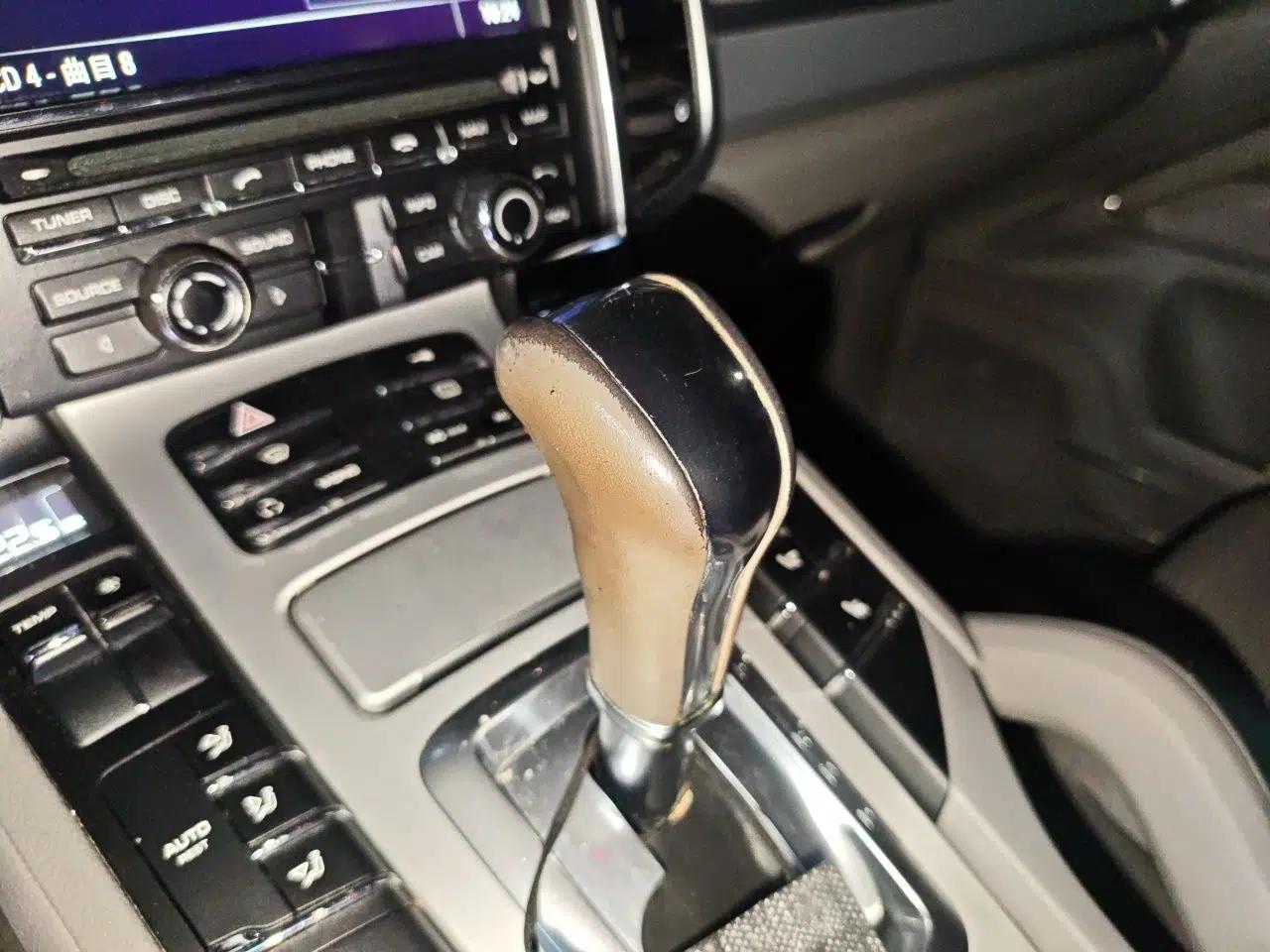 Porsche Cayenne 2011 Cayenne S 4.8L — миниатюра 14