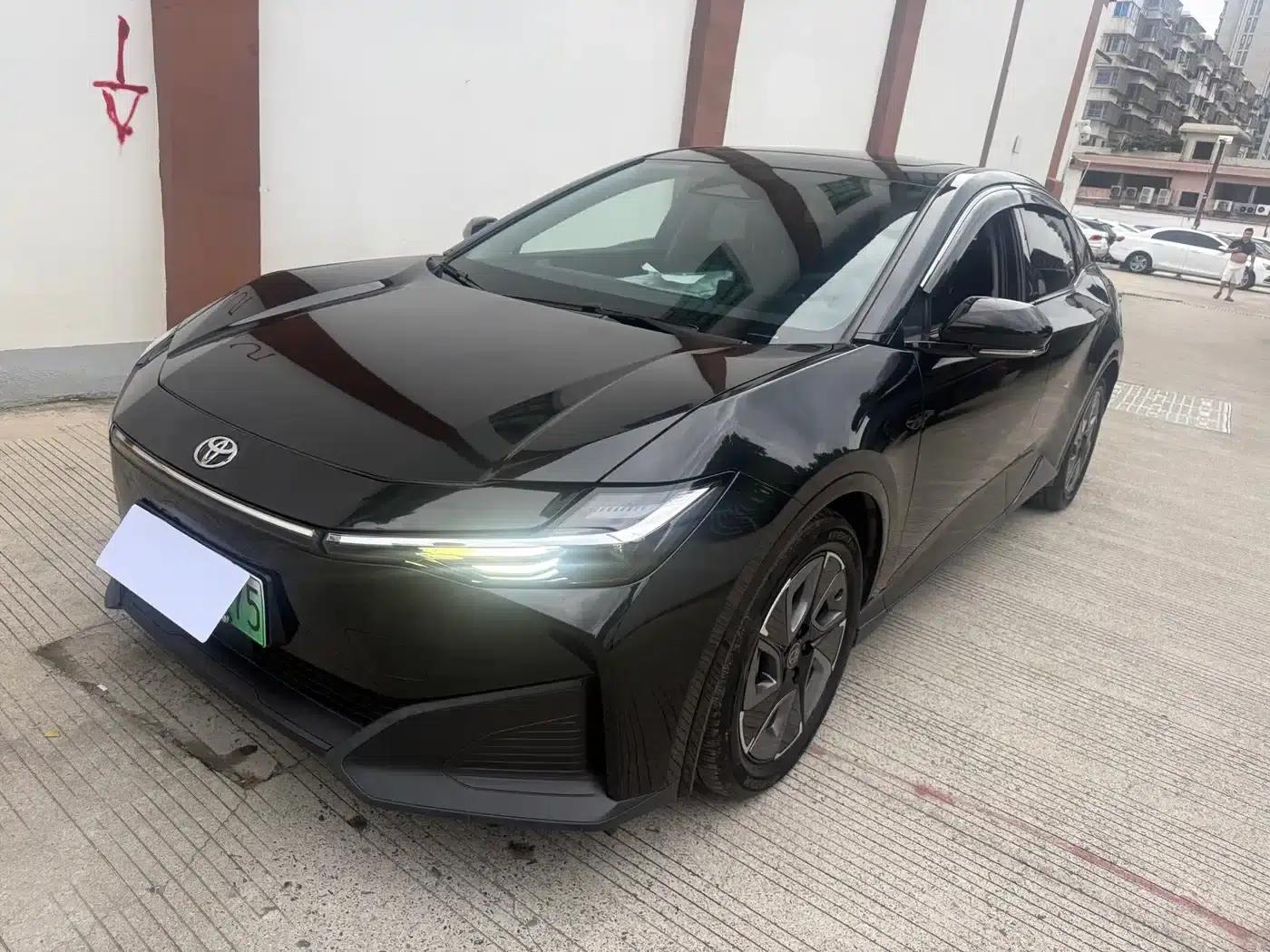 Toyota BZ3 2023 model, 517km, Elite PRO — миниатюра 1