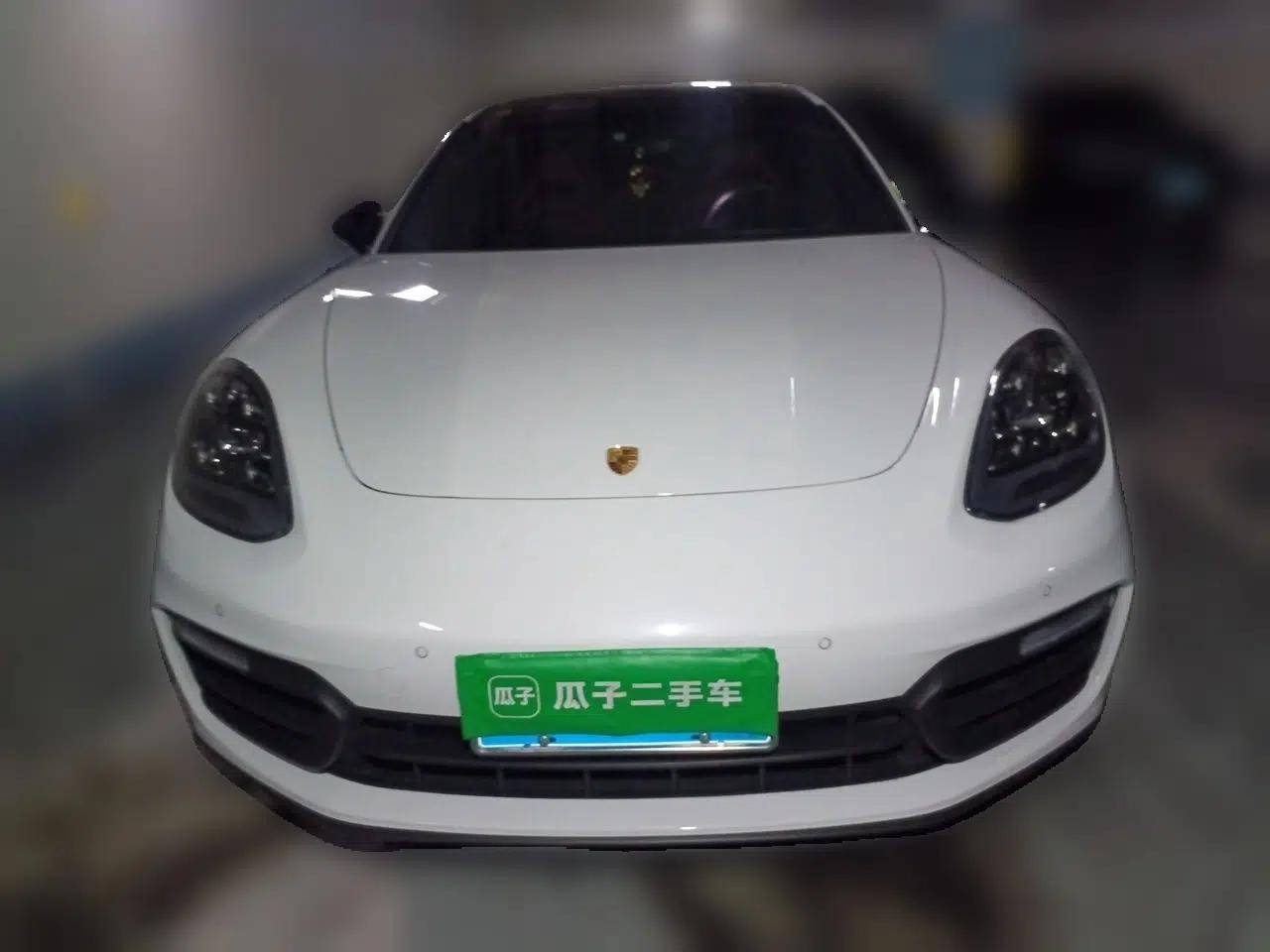 Porsche Panamera 2023-Year Restyled Panamera Executive Extended Platinum Edition 2.9T — миниатюра 2