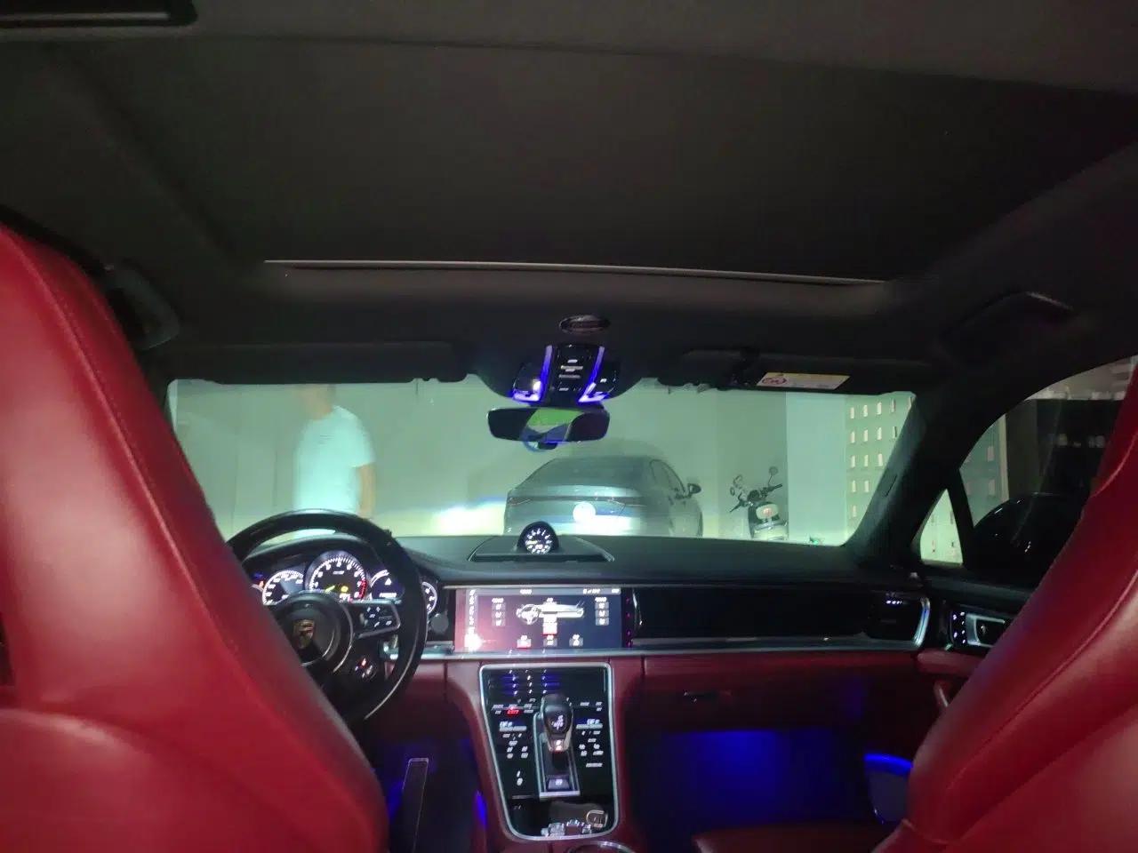 Porsche Panamera 2017 Panamera 4 E-Hybrid Executive Long Wheelbase 2.9T — миниатюра 18