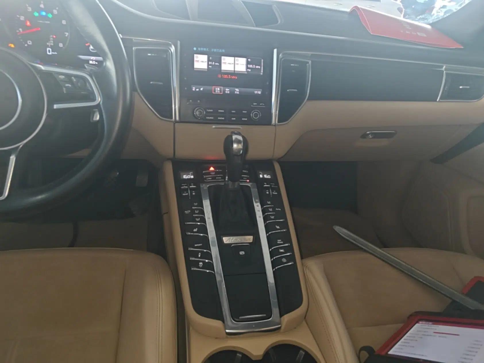 Porsche Macan 2017 Macan 2.0T — миниатюра 16