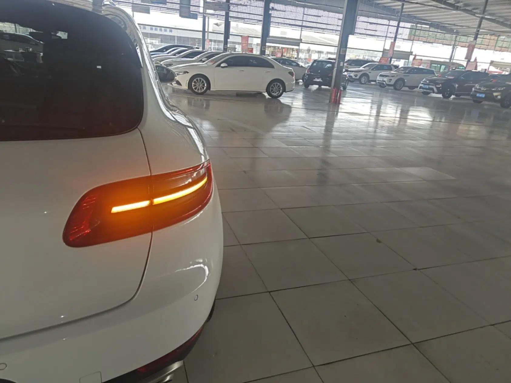Porsche Macan 2017 Macan 2.0T — миниатюра 9