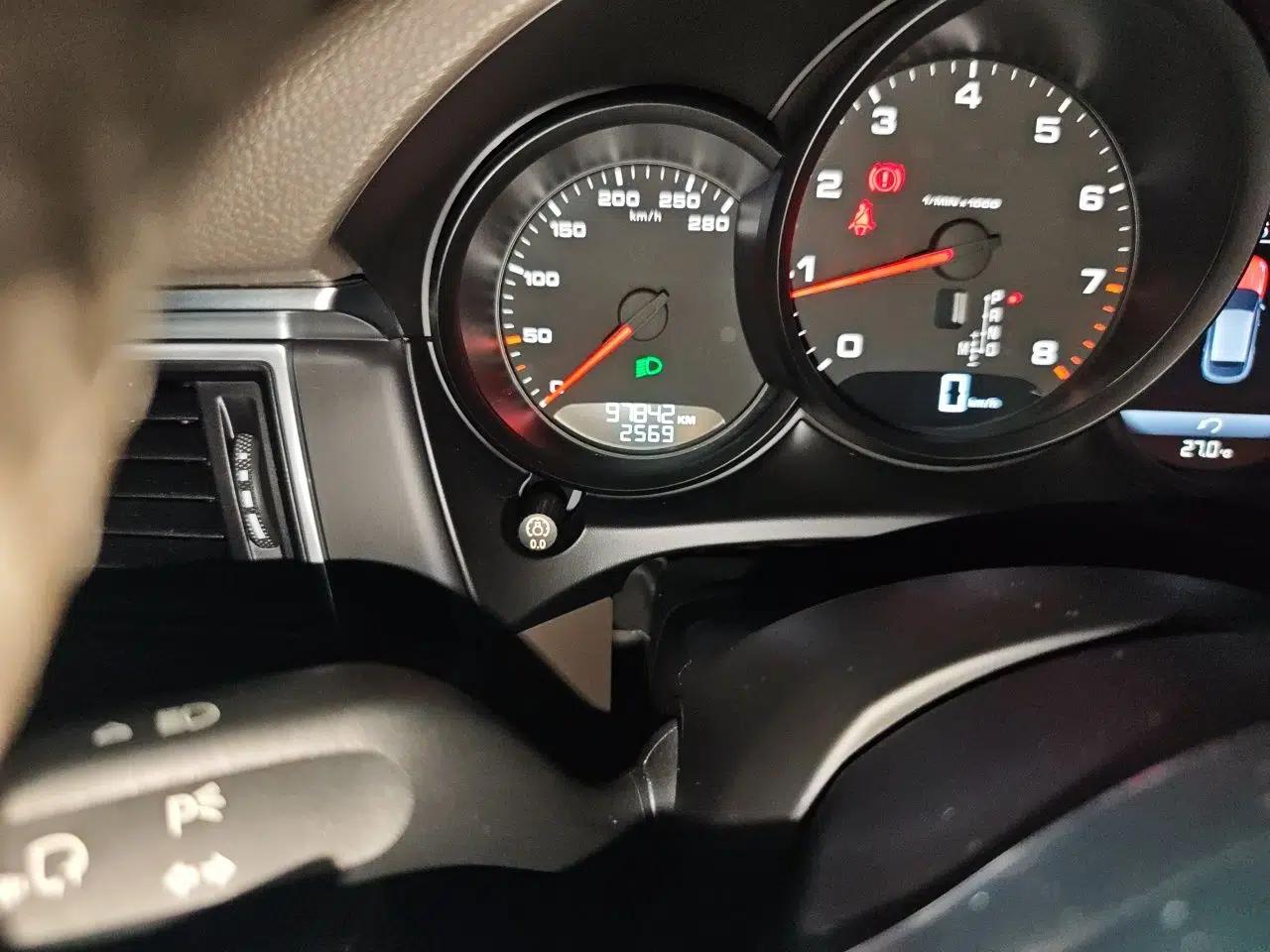 Porsche Macan 2017 Macan 2.0T — миниатюра 12