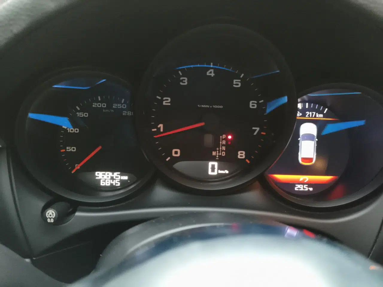 Porsche Macan 2016 Macan 2.0T — миниатюра 11