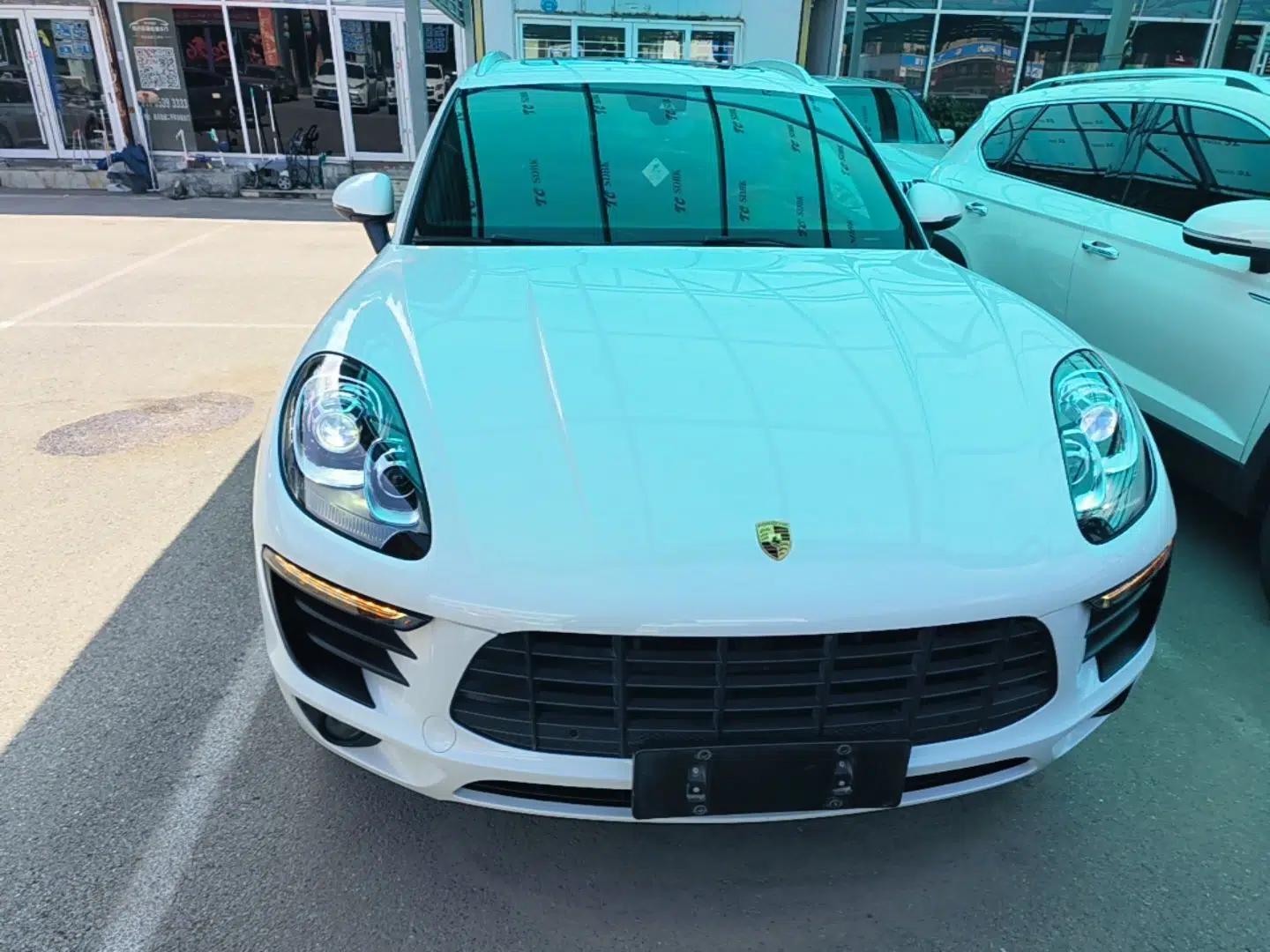Porsche Macan 2017 Macan 2.0T — миниатюра 2
