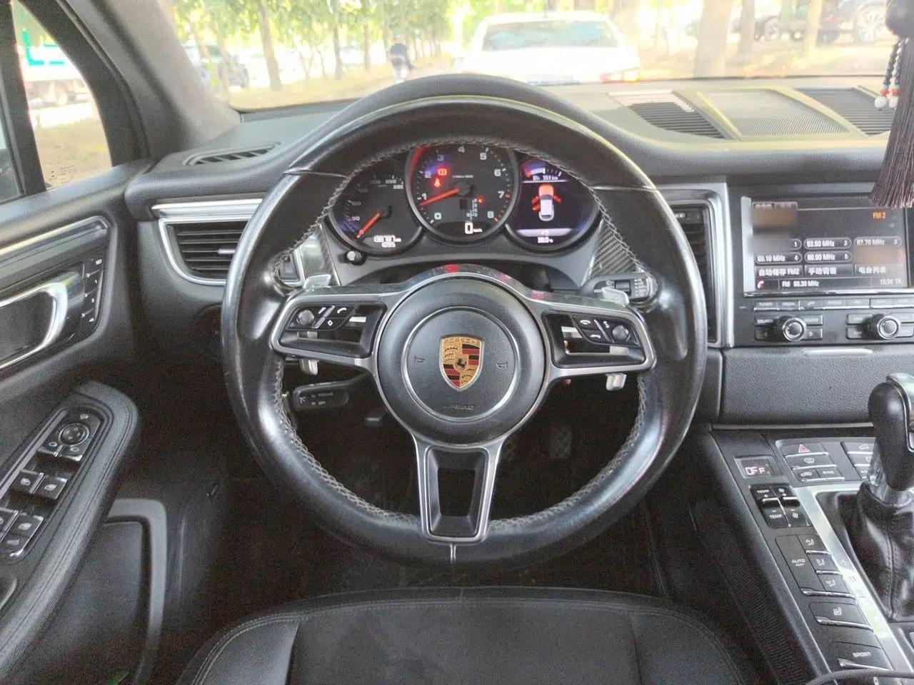 Porsche Macan 2016 Macan 2.0T — миниатюра 10