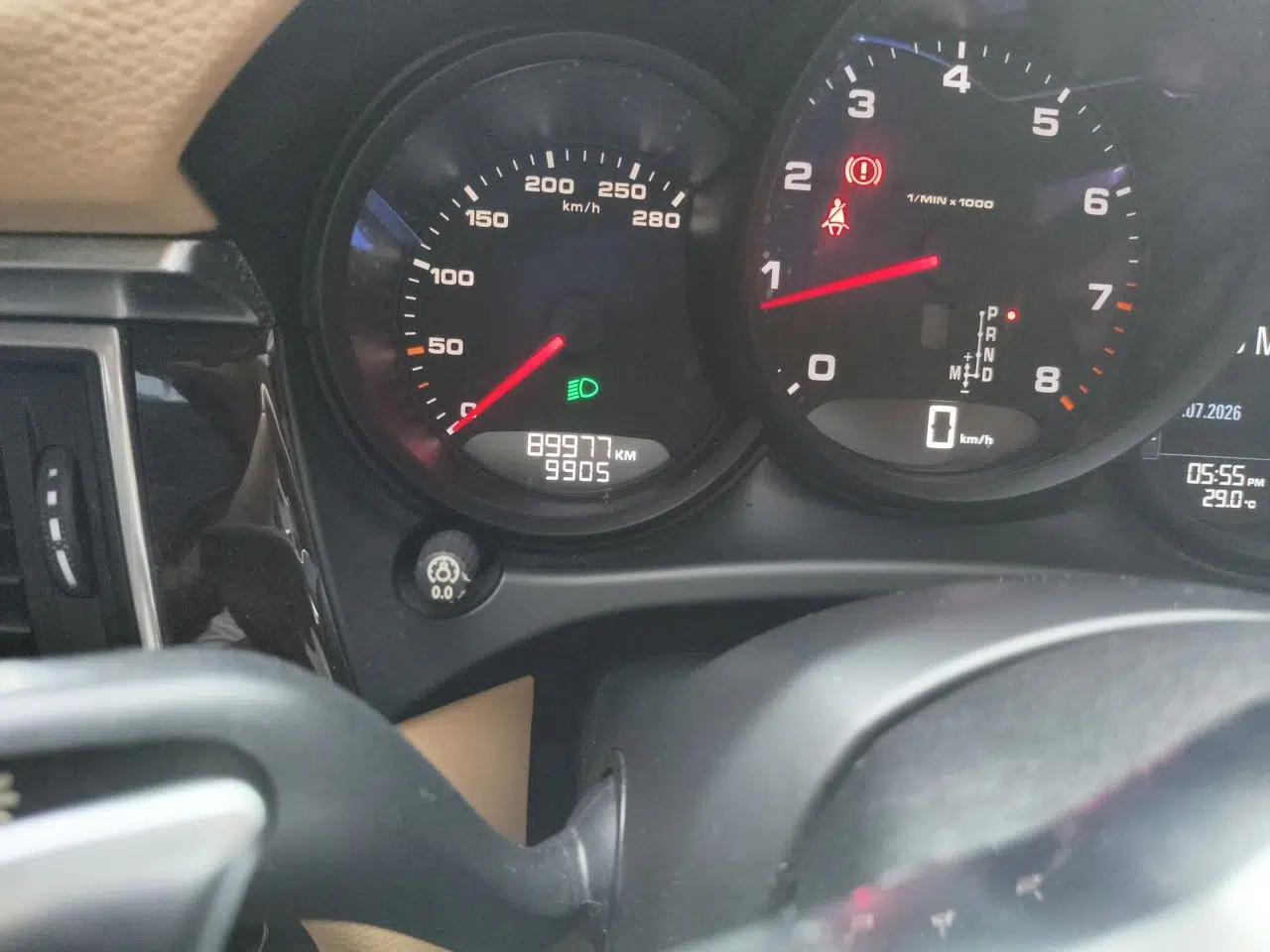 Porsche Macan 2016 Macan 2.0T — миниатюра 12