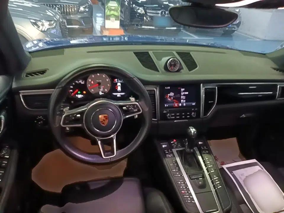 Porsche Macan 2017 Macan S 3.0T — миниатюра 12
