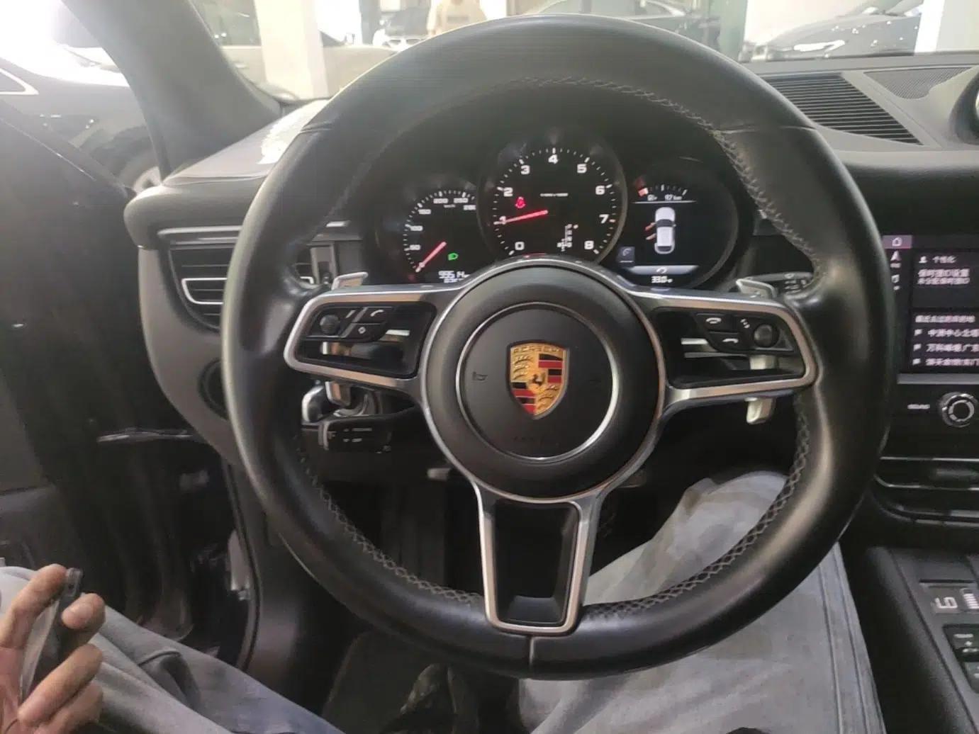 Porsche Macan 2021 Macan 2.0T — миниатюра 20