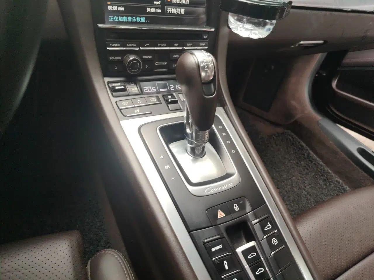 Porsche 911 2013 Carrera 4 3.4L — миниатюра 14