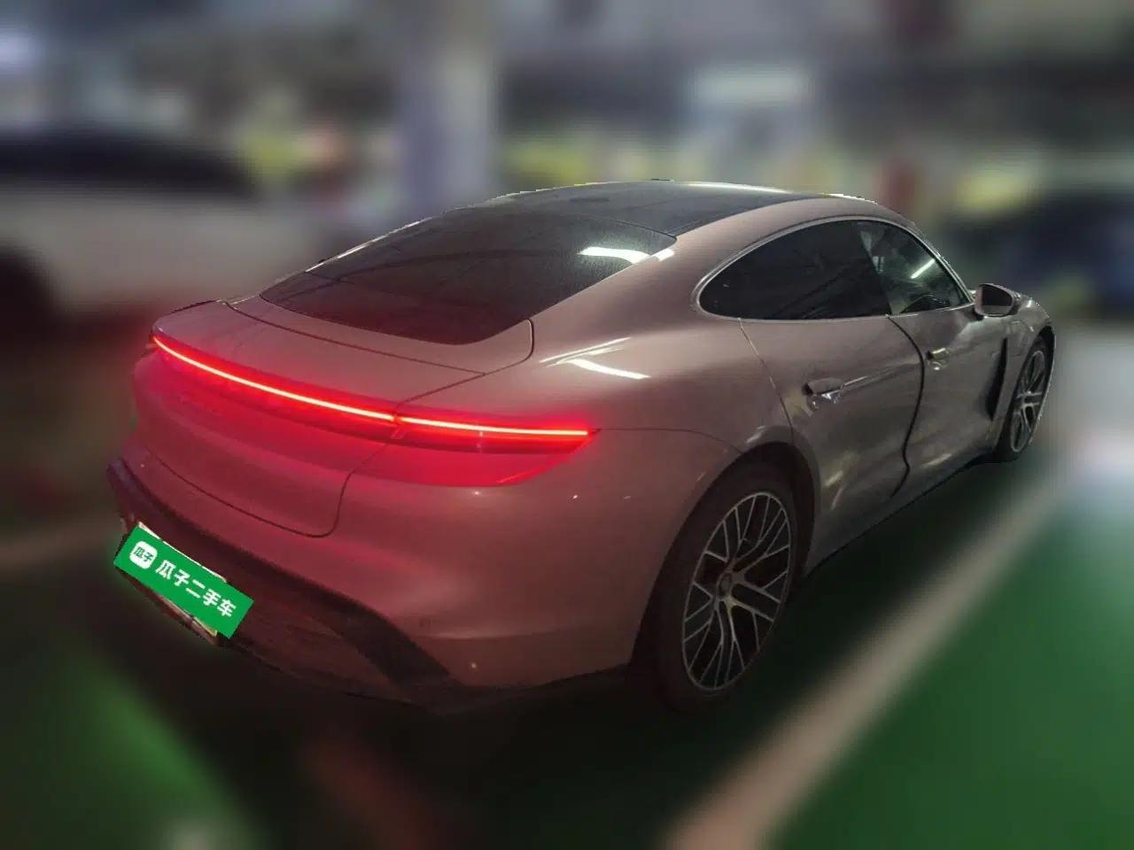 Porsche Taycan 2019 Taycan 4S — миниатюра 6