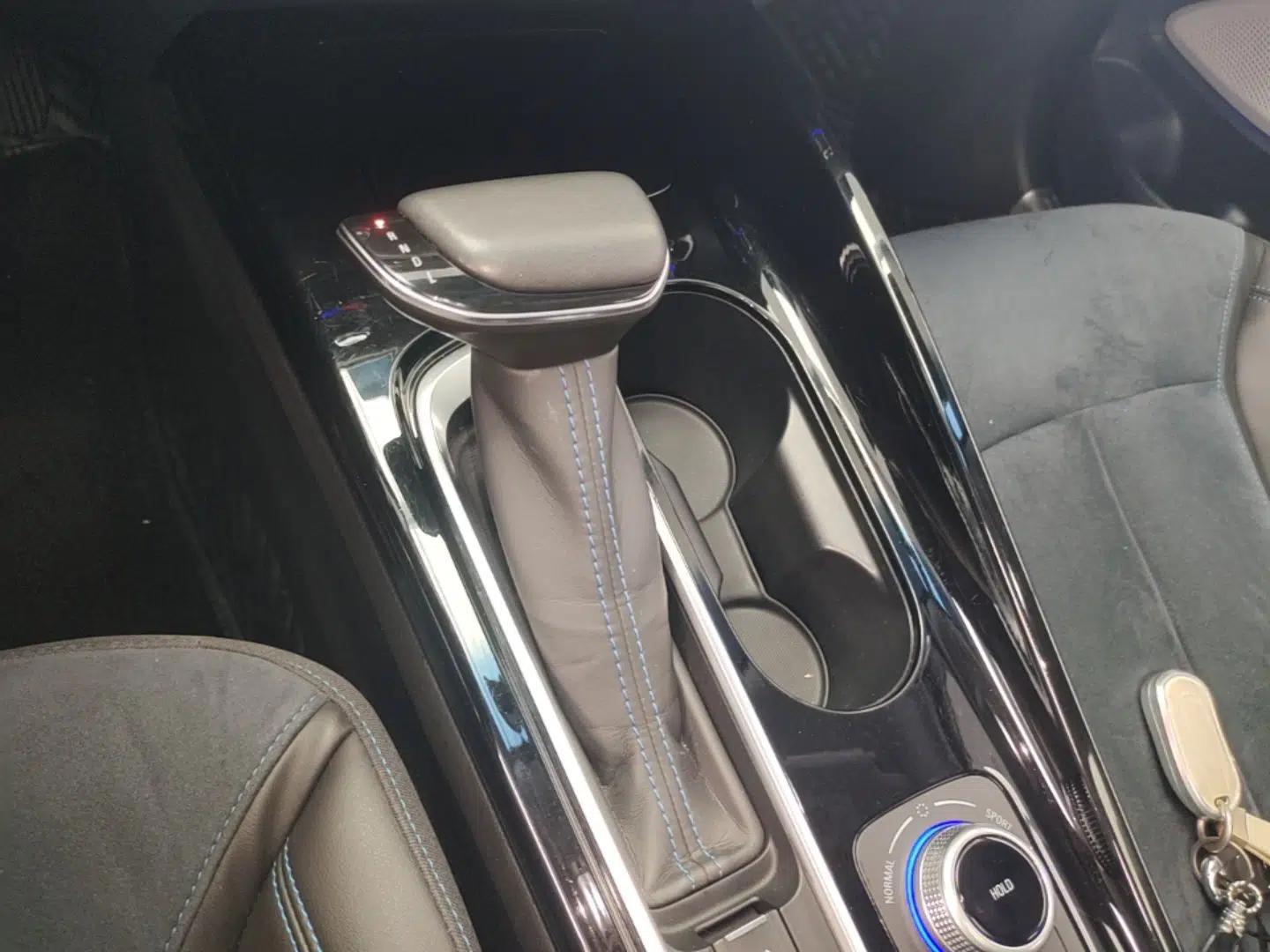 Buick Velite 6 2020 Plug-in Hybrid Connected Smart Model — миниатюра 21