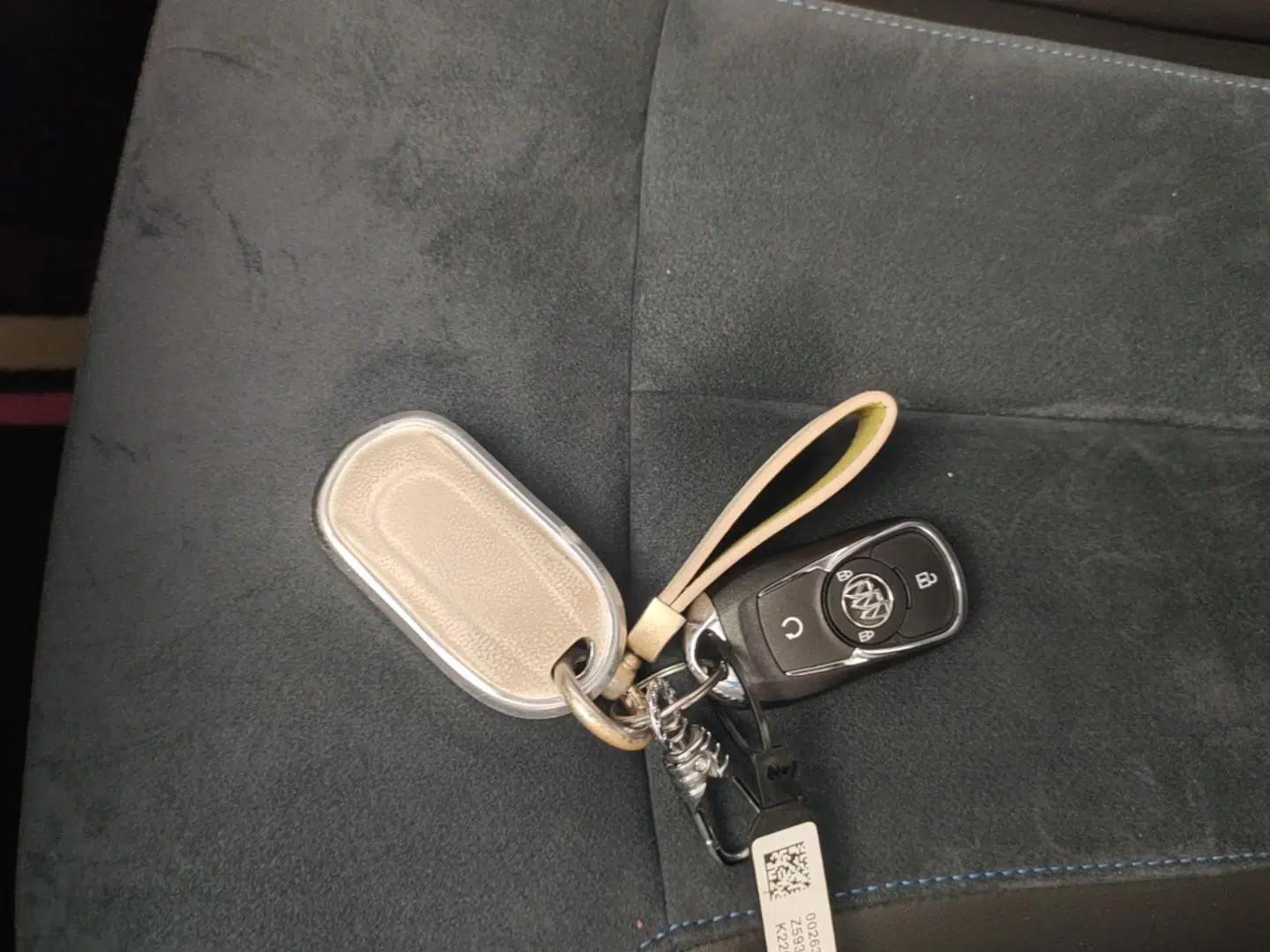Buick Velite 6 2020 Plug-in Hybrid Connected Smart Model — миниатюра 28