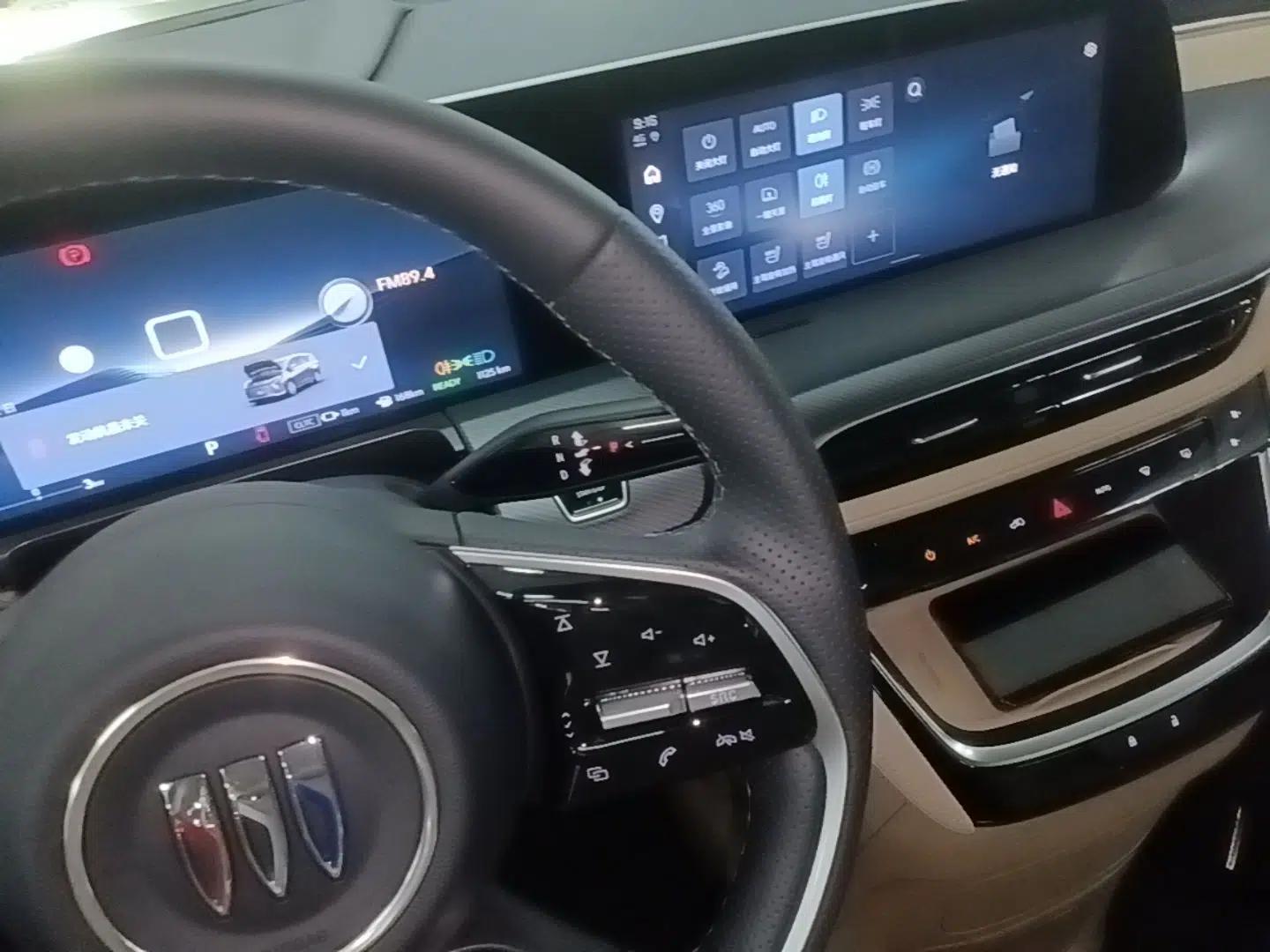 Buick GL8 New Energy 2025 Lu Shang Luxury Edition 7-Seater — миниатюра 16