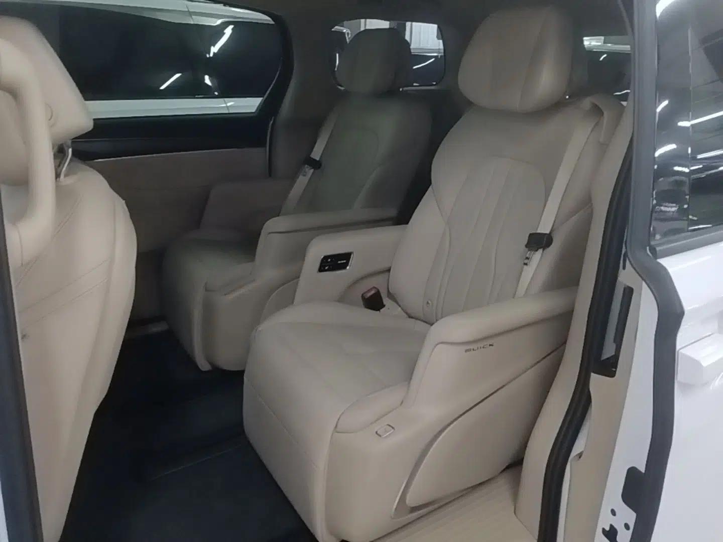 Buick GL8 New Energy 2025 Lu Shang Luxury Edition 7-Seater — миниатюра 20