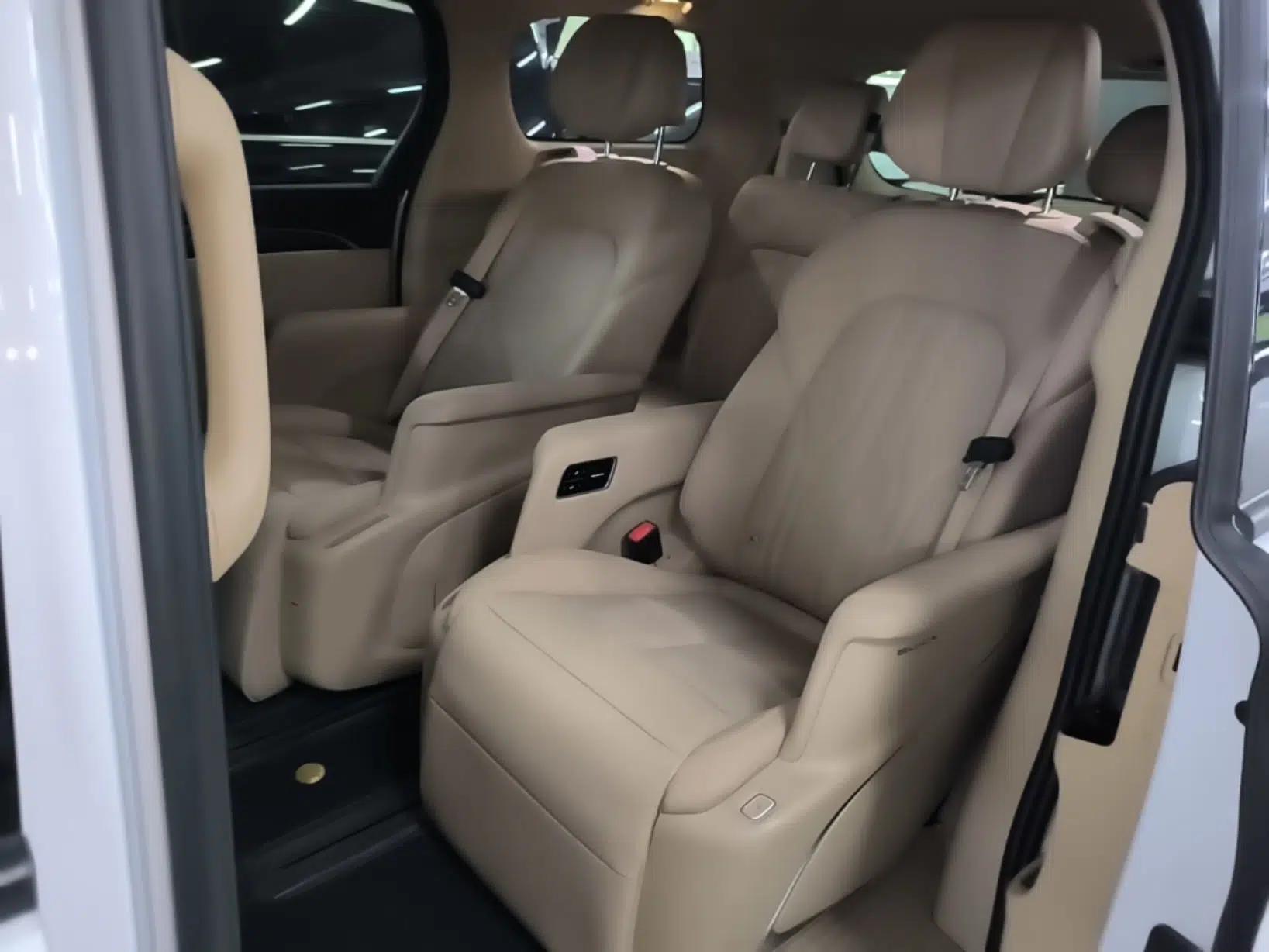 Buick GL8 New Energy 2025 Lu Shang Luxury Edition 7-Seater — миниатюра 20