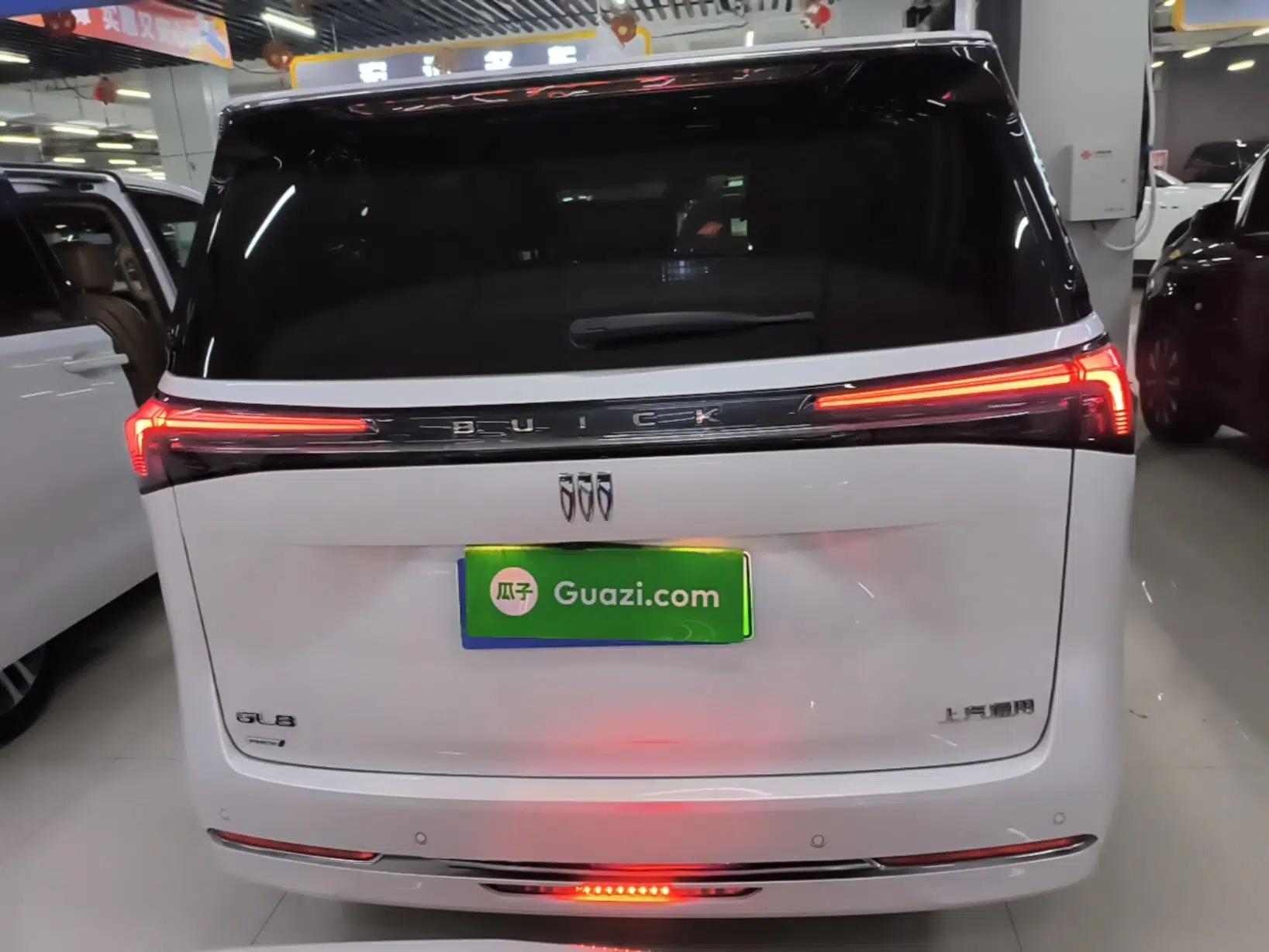 Buick GL8 New Energy 2025 Lu Shang Luxury Edition 7-Seater — миниатюра 5