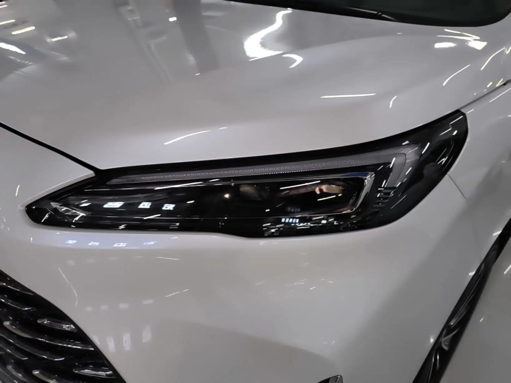 Buick GL8 New Energy 2025 Lu Shang Luxury Edition 7-Seater — миниатюра 8