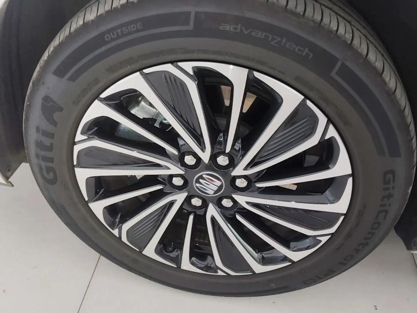 Buick GL8 New Energy 2025 Lu Shang Luxury Edition 7-Seater — миниатюра 10