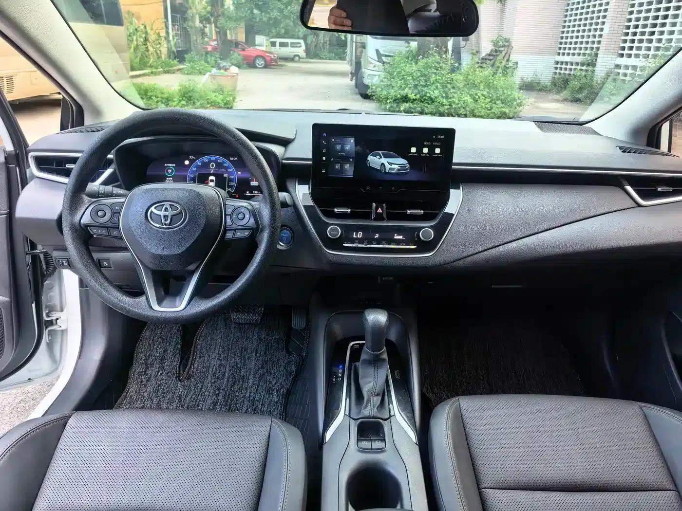 2023 Geely Lingshang Hybrid 2.0L Luxury Edition — миниатюра 9