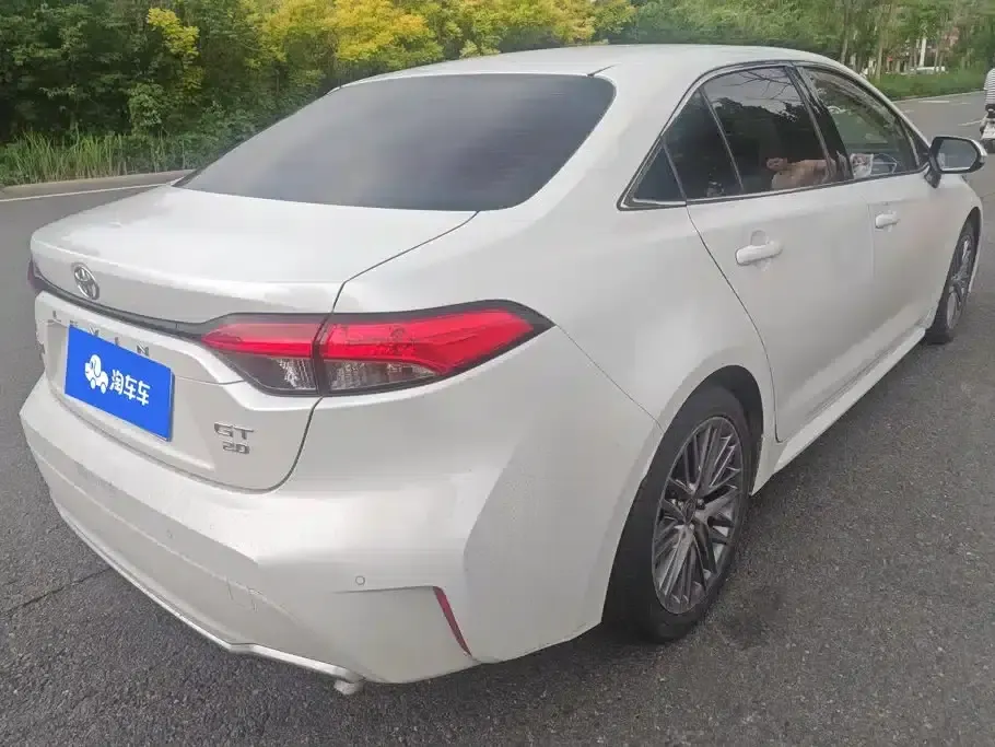 2021 Geely Lingshang 2.0L Luxury Edition — миниатюра 3