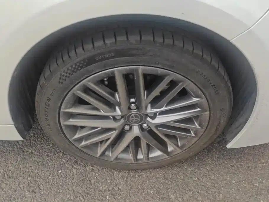 2021 Geely Lingshang 2.0L Luxury Edition — миниатюра 6