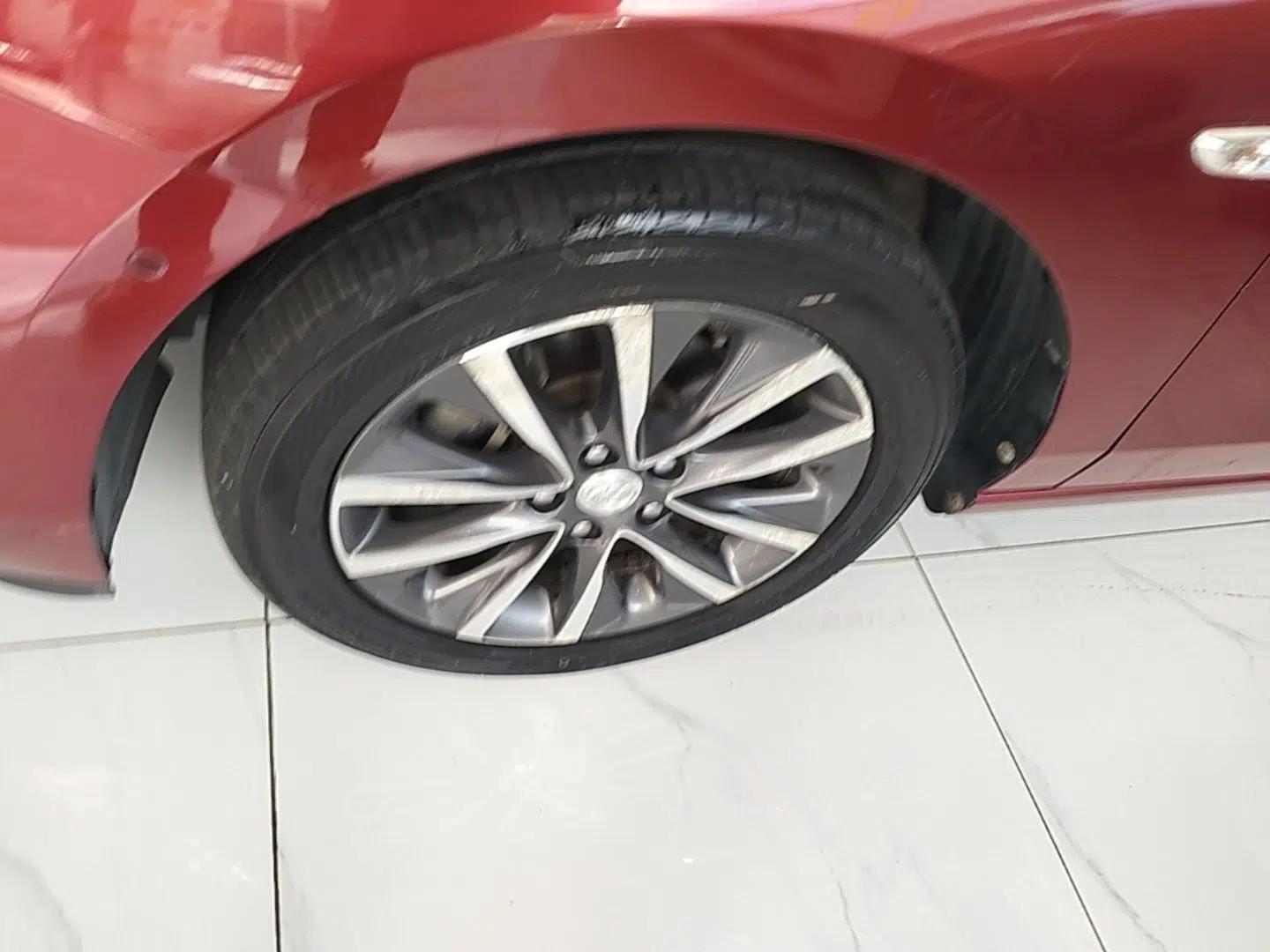 Buick GL6 2018 18T 6-Seater Prestige Model — миниатюра 10
