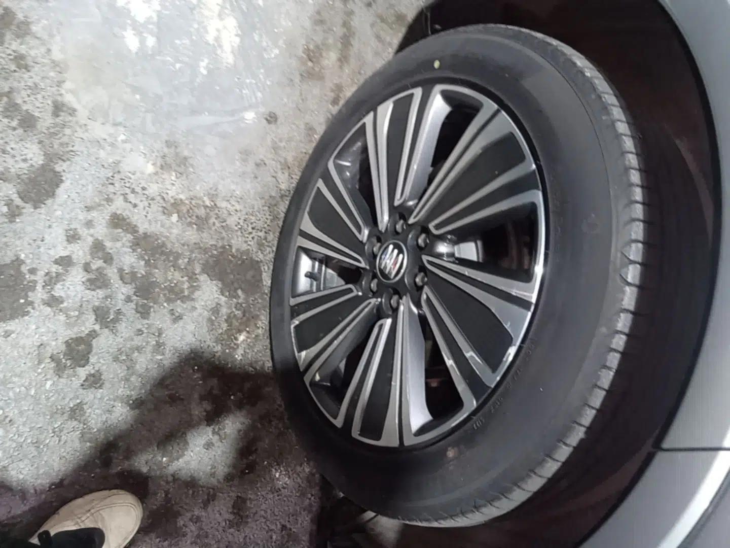 Buick E5 2023 Zhenxiang Standard Range Edition — миниатюра 11