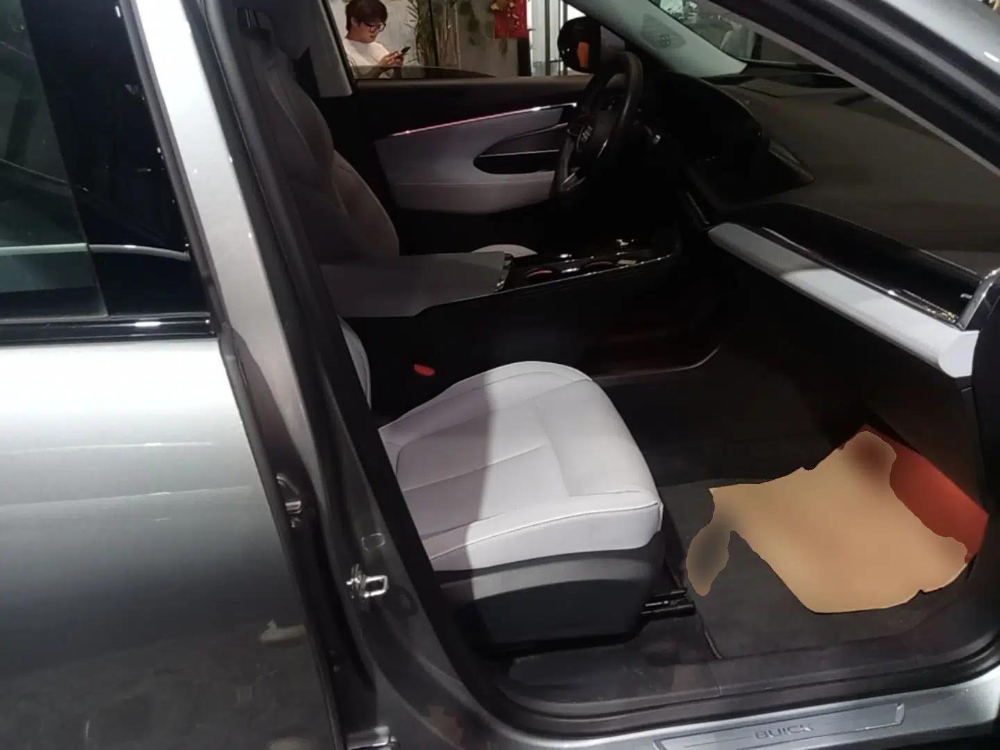 Buick E5 2023 Zhenxiang Standard Range Edition — миниатюра 19