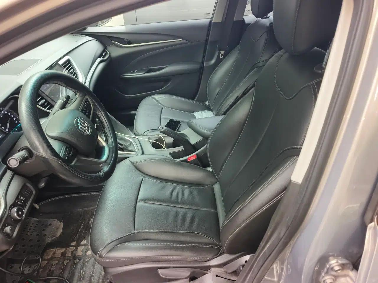 Buick Excelle GX 2018 18T Automatic Elite Model — миниатюра 15