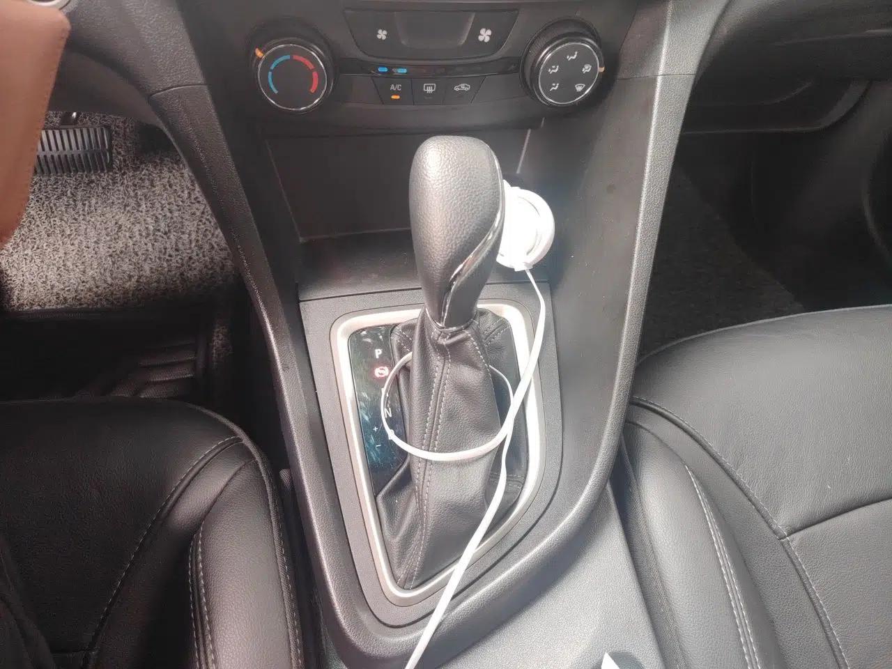 Buick Excelle GX 2018 18T Automatic Elite Model — миниатюра 14