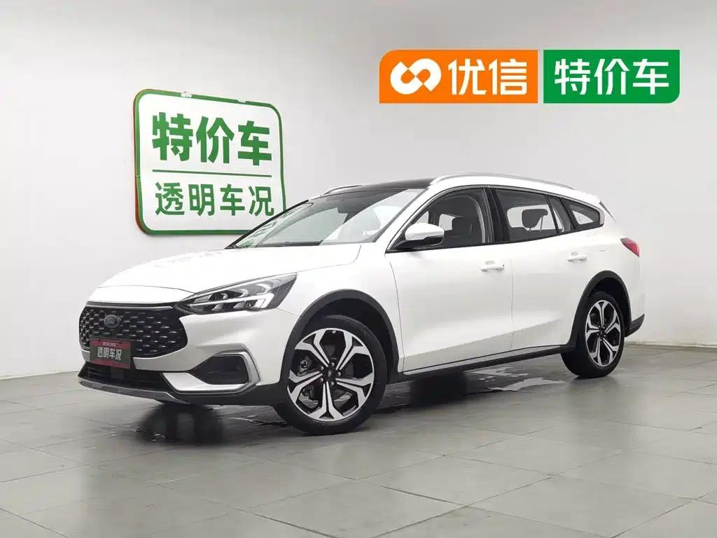 2021 Ford Focus Shooting Brake EcoBoost 180 Automatic Shooting Edition — миниатюра 1