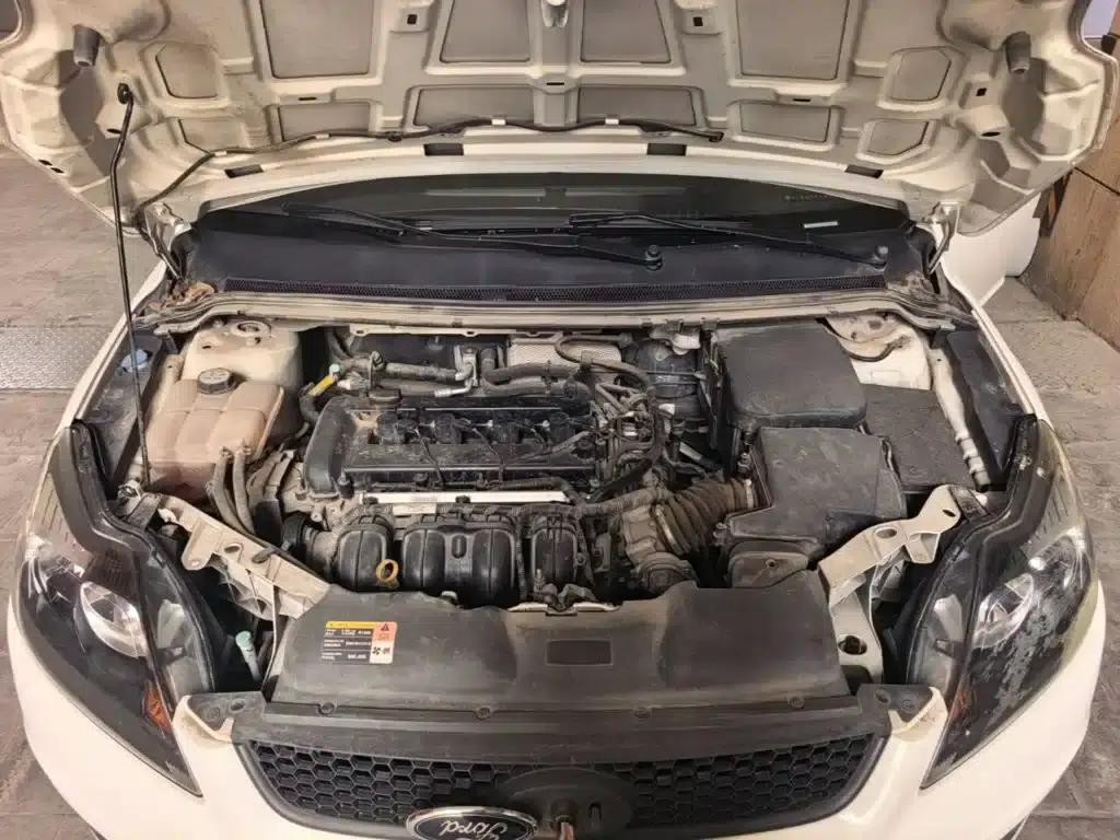 Ford Focus 2013 Hatchback Classic 1.8L Automatic Basic Model — миниатюра 20