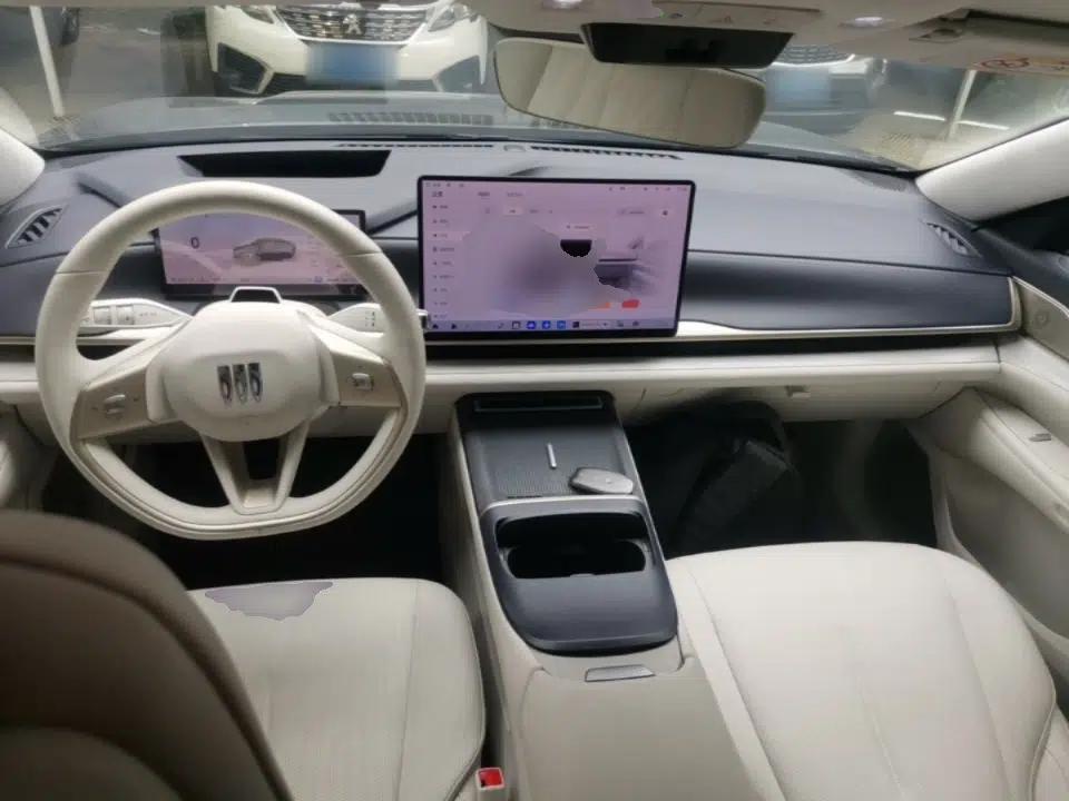 Buick L7 2025 Model Aivia — миниатюра 12