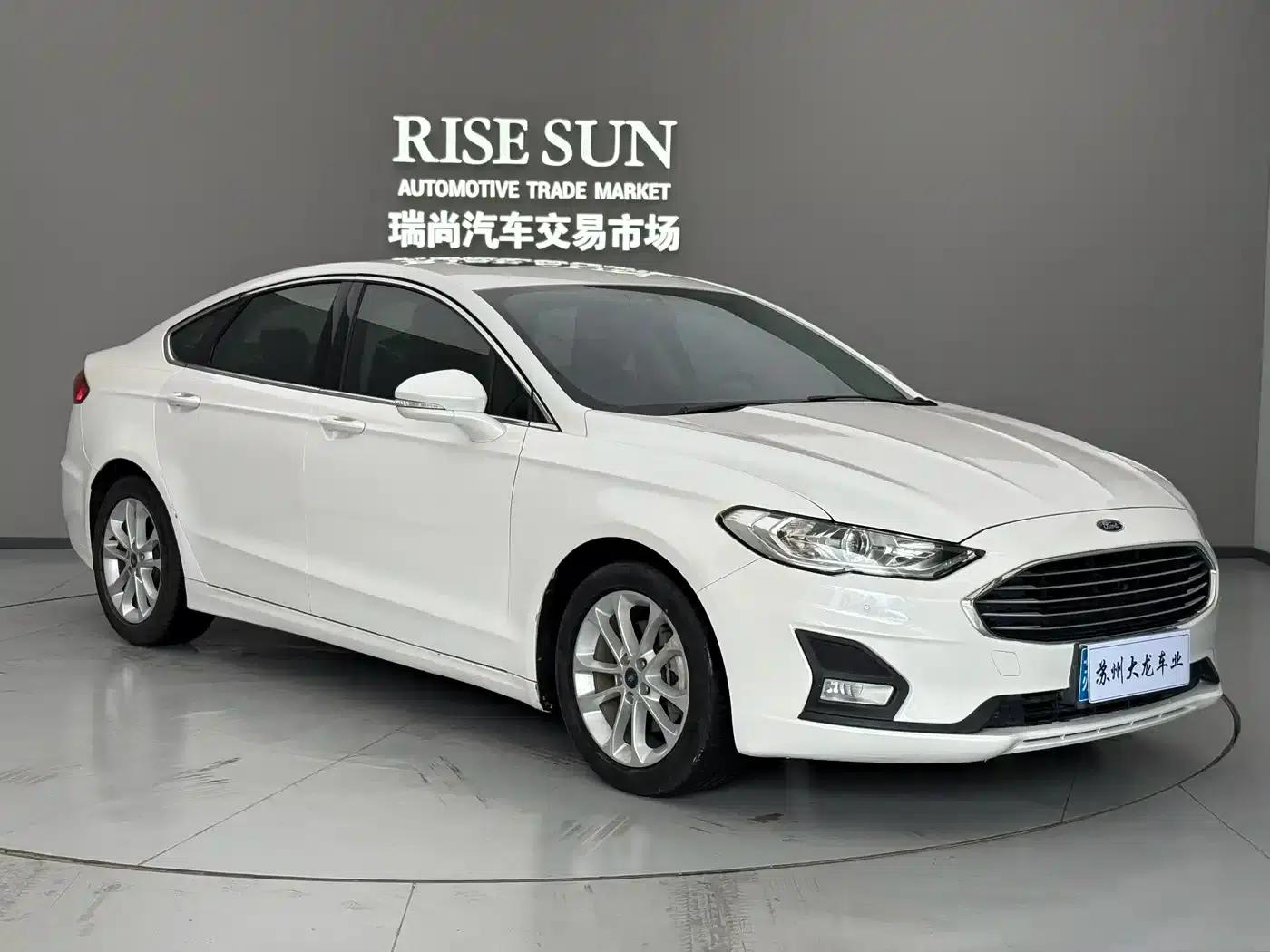 2018 Ford Mondeo EcoBoost 200 Intelligent Fashion Edition (China VI Emission Standard) — миниатюра 3
