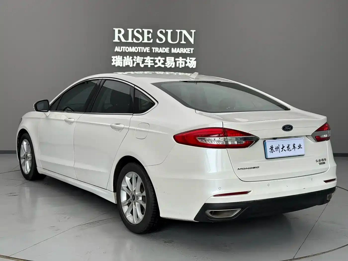 2018 Ford Mondeo EcoBoost 200 Intelligent Fashion Edition (China VI Emission Standard) — миниатюра 10