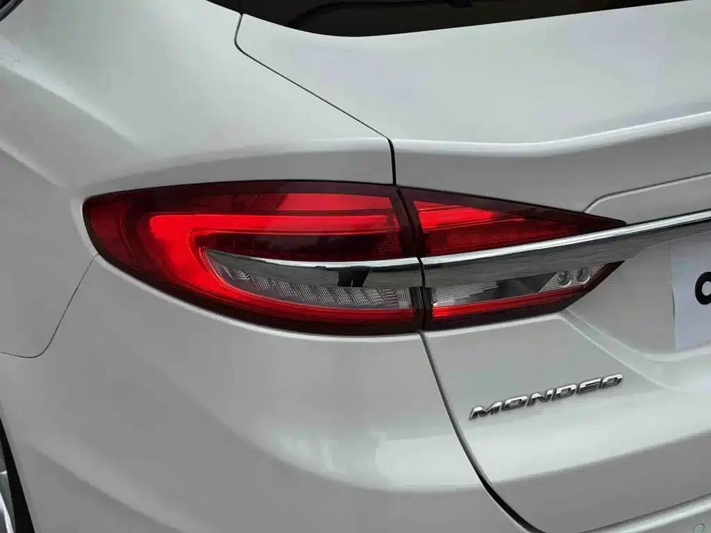 2017 Ford Mondeo EcoBoost 180 Fashion Edition — миниатюра 11
